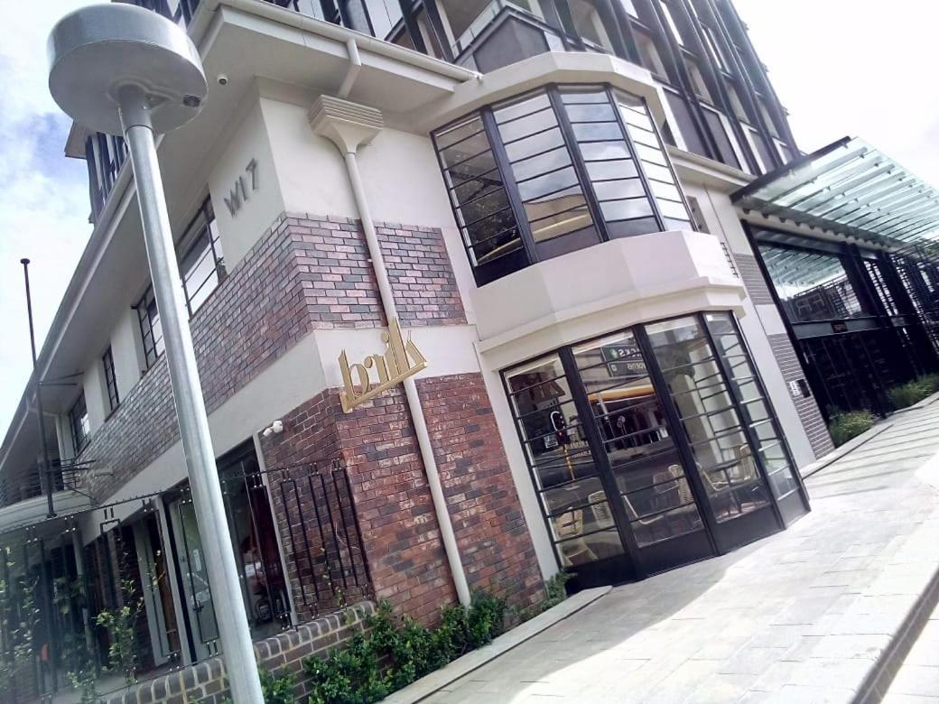 La One Rosebank Stay Johannesbourg Extérieur photo